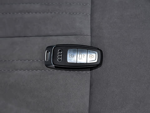 2021款 45 TFSI quattro 臻选动感型 2021款 45 TFSI quattro 臻选动感型