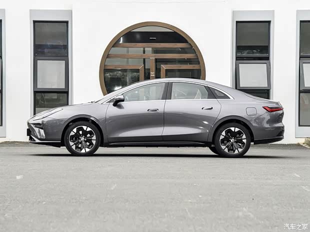 合创汽车 合创A06 2022款 550A