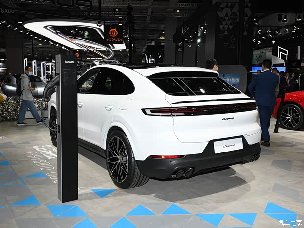 保時捷 Cayenne新能源 2024款 Cayenne E-Hybrid Coupé 2.0T