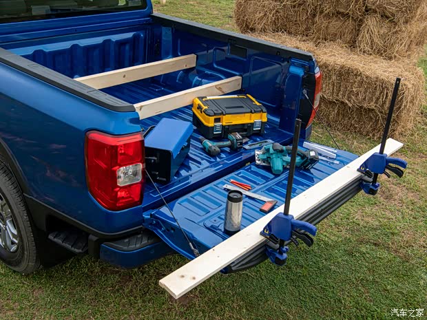 福特(进口) Ranger 2023款 XLT 福特(进口) Ranger 2023款 XLT