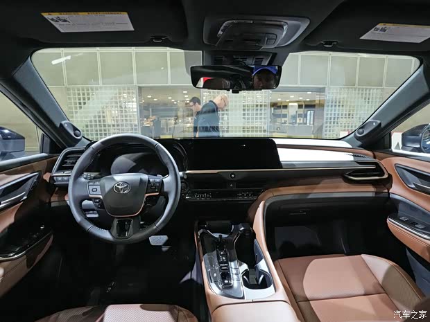 豐田(進口) 皇冠Signia 2024款 基本型