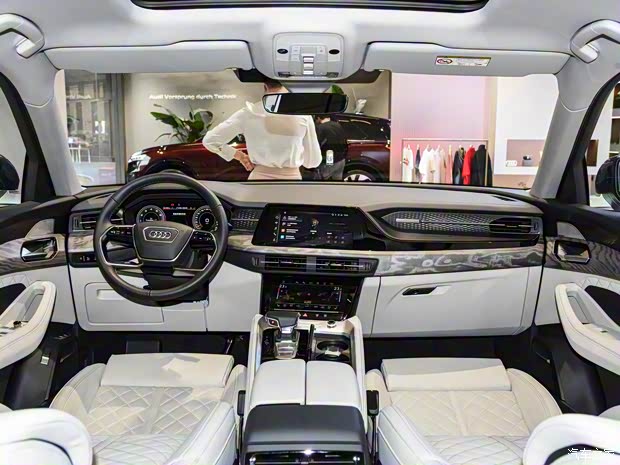 上汽奥迪 奥迪Q6 2022款 50 TFSI quattro 行云型 羽林套装 上汽奥迪 奥迪Q6 2022款 50 TFSI quattro 行云型 羽林套装