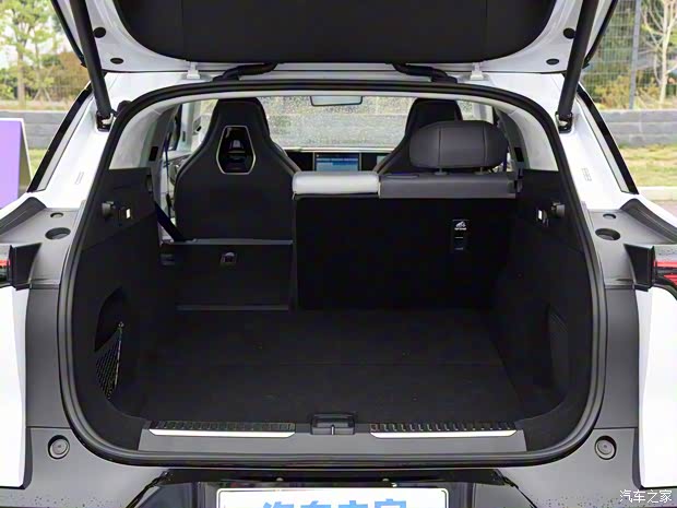 華人運(yùn)通 高合HiPhi Y 2023款 765km 旗艦版