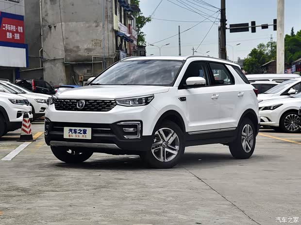 长安汽车 长安CS55 2019款 1.5T 手动炫色型 国VI 长安汽车 长安CS55 2019款 1.5T 手动炫色型 国VI