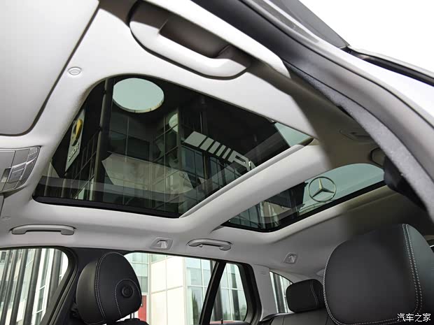 奔驰(进口) 奔驰C级(进口) 2020款 C 260 旅行轿车 奔驰(进口) 奔驰C级(进口) 2020款 C 260 旅行轿车