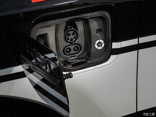 福特(进口) 福特F-150新能源 2023款 Lightning Pro SSV