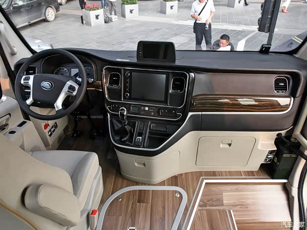 宇通客车 宇通CL6 2018款 悦旅版