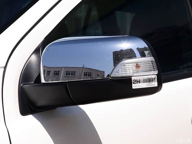 江铃福特 撼路者 2020款 2.3T 汽油自动四驱旗舰版 7座 江铃福特 撼路者 2020款 2.3T 汽油自动四驱旗舰版 7座