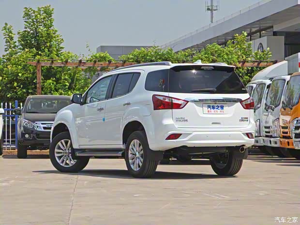 江西五十鈴 mu-X牧游俠 2022款 2.0T 汽油自動四驅(qū)勁悅型 5座