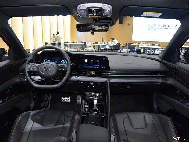 北京现代 伊兰特 2021款 240TGDi TOP旗舰版