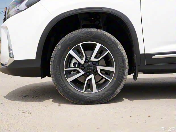 东风风行 风行T5 2023款 1.6L 手动基本型