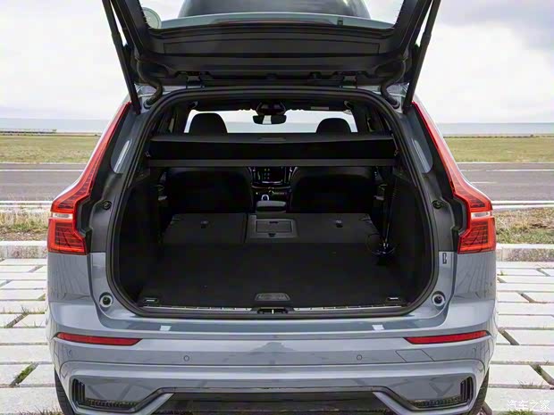 沃爾沃亞太 沃爾沃XC60 2024款 B5 四驅峽灣版 沃爾沃亞太 沃爾沃XC60 2024款 B5 四驅峽灣版