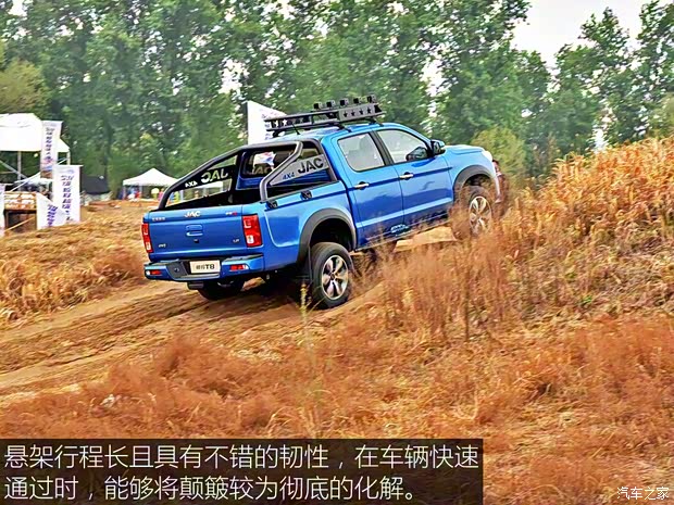 江淮汽車 帥鈴T8 2019款 2.0T汽油四驅(qū)尊貴型標(biāo)雙HFC4GA3-4D