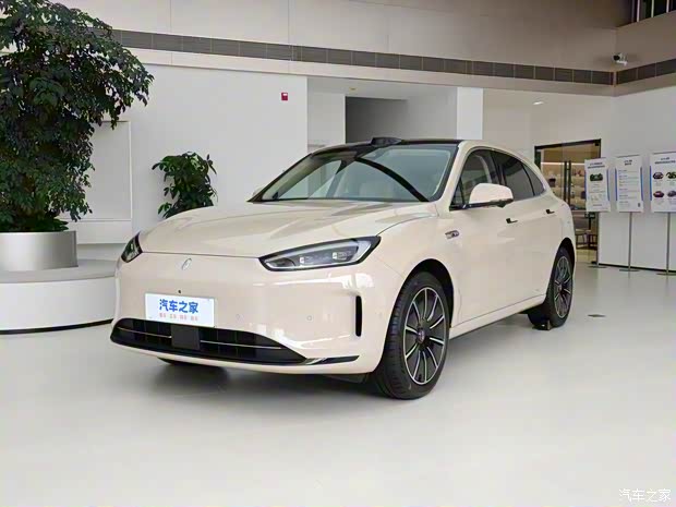 赛力斯汽车 问界M5 2023款 纯电后驱智驾版 赛力斯汽车 问界M5 2023款 纯电后驱智驾版