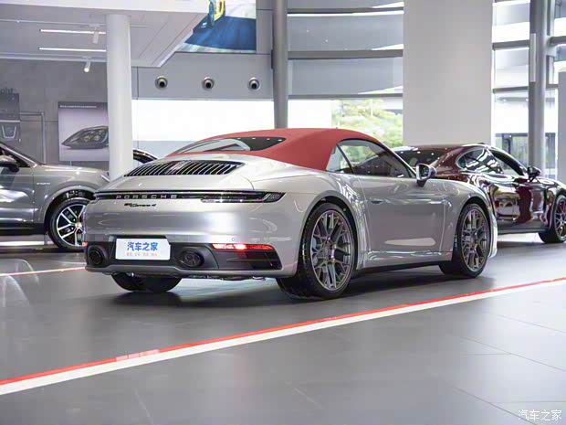 保時捷 保時捷911 2023款 Carrera 4 Cabriolet 3.0T