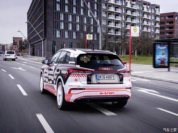 奥迪(进口) 奥迪Q4新能源(进口) 2021款 e-tron基本型 奥迪(进口) 奥迪Q4新能源(进口) 2021款 e-tron基本型