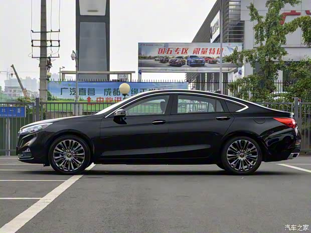 一汽红旗 红旗H5 2019款 30TD 智联灵动版