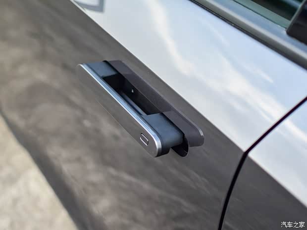 長(zhǎng)安汽車 長(zhǎng)安UNI-V 2022款 基本型