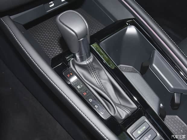 广汽本田 雅阁 2023款 260TURBO 中配版 广汽本田 雅阁 2023款 260TURBO 中配版