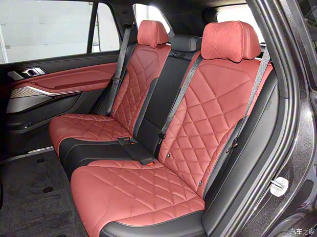 華晨寶馬 寶馬X5 2022款 xDrive 40Li 尊享型M運(yùn)動(dòng)套裝