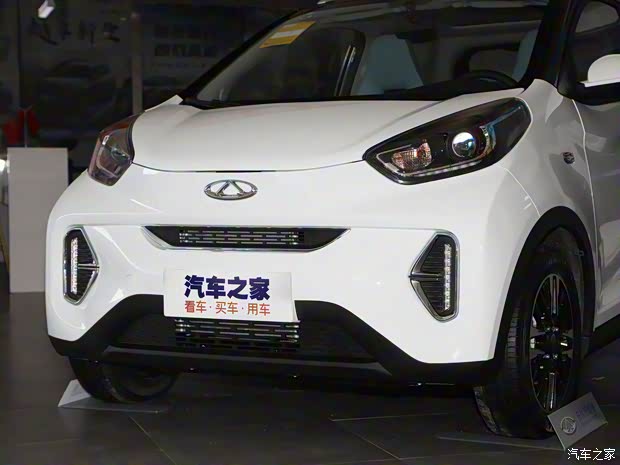 奇瑞新能源 小蚂蚁 2022款 甜粉款 全糖版 磷酸铁锂 30kW 301km