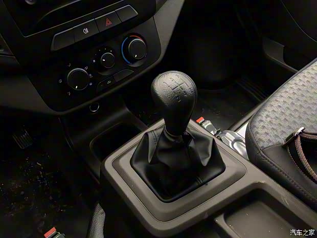 五菱工業(yè) 五菱榮光新卡翼開啟 2020款 1.8L單排翼開啟LJ479Q6