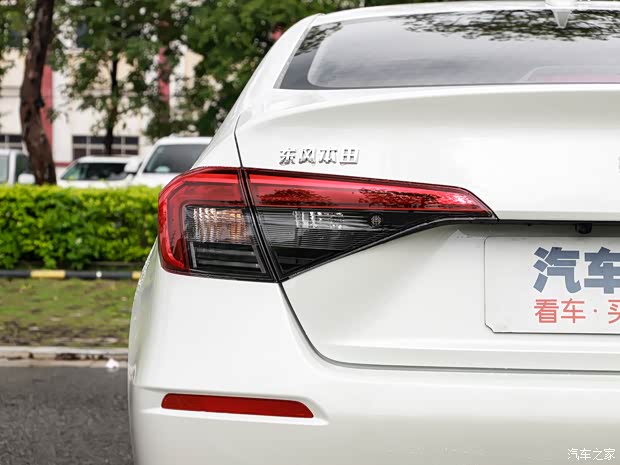 東風(fēng)本田 思域 2022款 240TURBO CVT 勁騁版