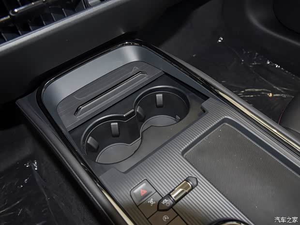 长安福特 蒙迪欧 2023款 EcoBoost 180 至尊型