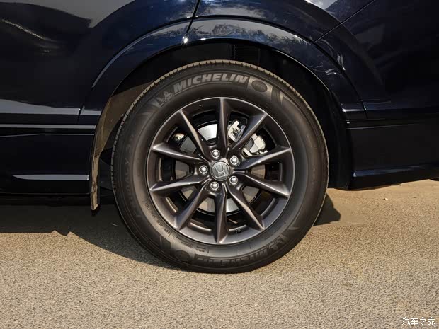 廣汽本田 皓影 2023款 240TURBO 兩驅(qū)基本型 7座