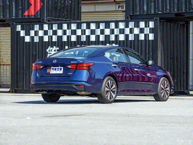 东风日产 天籁 2019款 2.0L ALTIMA基本型 东风日产 天籁 2019款 2.0L ALTIMA基本型