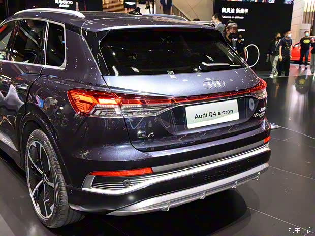 一汽-大众奥迪 奥迪Q4 e-tron 2022款 50 e-tron quattro 一汽-大众奥迪 奥迪Q4 e-tron 2022款 50 e-tron quattro