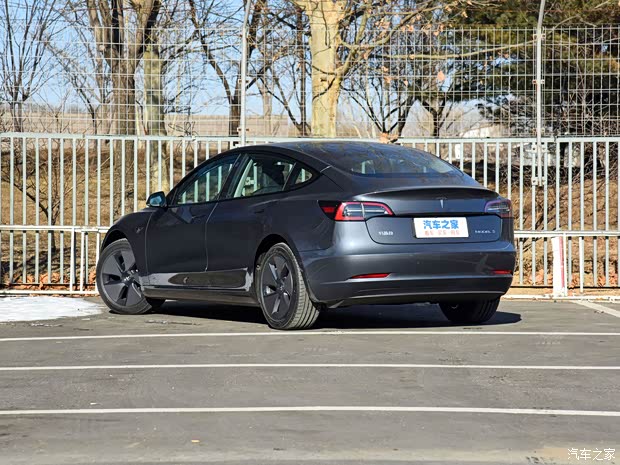 特斯拉中国 Model 3 2022款 后轮驱动版 特斯拉中国 Model 3 2022款 后轮驱动版