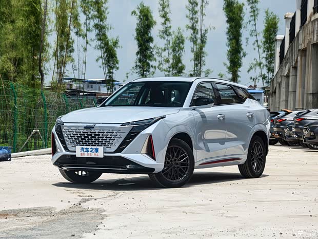 長安汽車 長安歐尚Z6 2022款 藍(lán)鯨 1.5T DCT智尊型