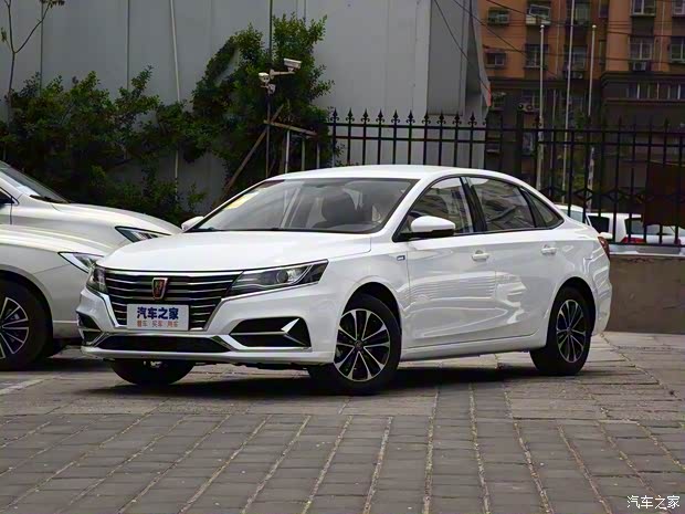 上汽集团 荣威i6 2019款 PLUS 1.6L CVT 4G互联豪华大赞版