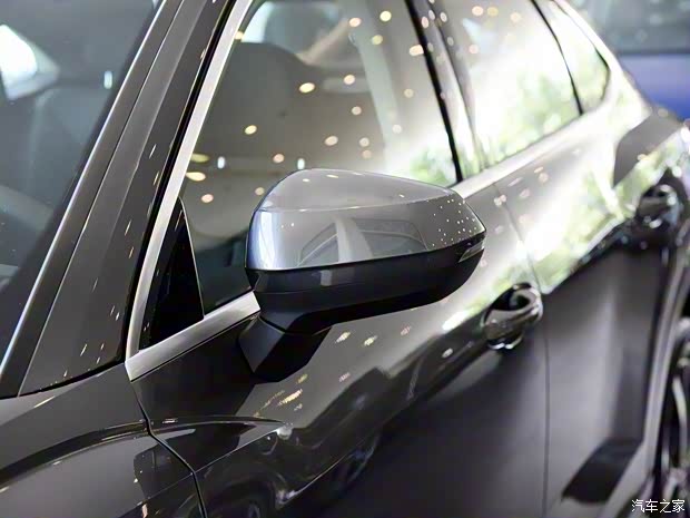 一汽-大众奥迪 奥迪Q3 2020款 Sportback 40 TFSI 时尚型 一汽-大众奥迪 奥迪Q3 2020款 Sportback 40 TFSI 时尚型