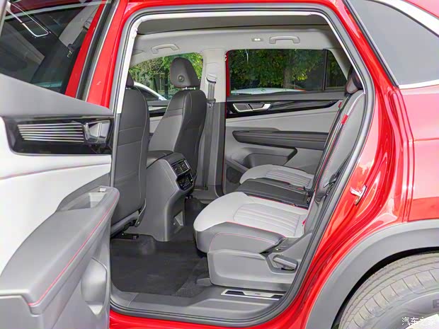 上汽大眾 途昂X 2023款 380TSI 四驅(qū)尊崇豪華版