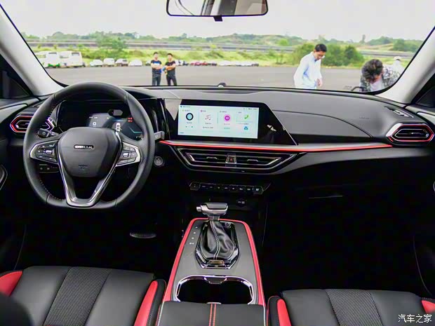 長(zhǎng)安汽車 長(zhǎng)安歐尚X5 2020款 1.5T 高配版