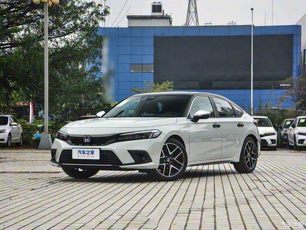 東風(fēng)本田 思域 2023款 HATCHBACK 2.0L e:HEV 極控版 東風(fēng)本田 思域 2023款 HATCHBACK 2.0L e:HEV 極控版