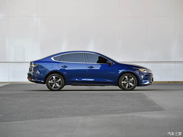 比亞迪 比亞迪F5 2021款 基本型