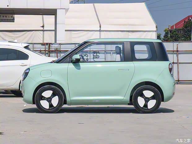 长安汽车 长安Lumin 2022款 301km 蜜甜款