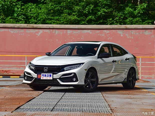 东风本田 思域 2021款 HATCHBACK 220TURBO CVT潮酷控 东风本田 思域 2021款 HATCHBACK 220TURBO CVT潮酷控