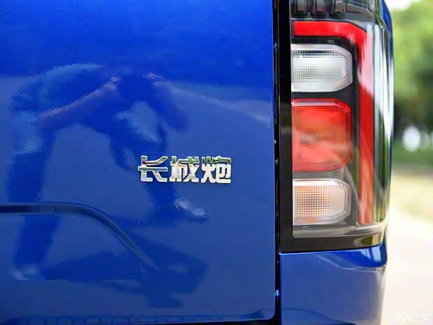 長城汽車 炮 2023款 2.0T商用版自動汽油四驅(qū)領(lǐng)航型長箱GW4C20B