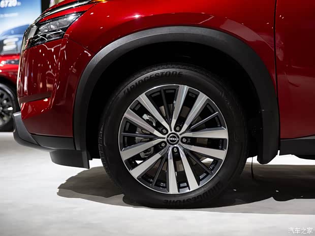 日产(进口) Pathfinder 2021款 3.5L Platinum 4WD 美国版