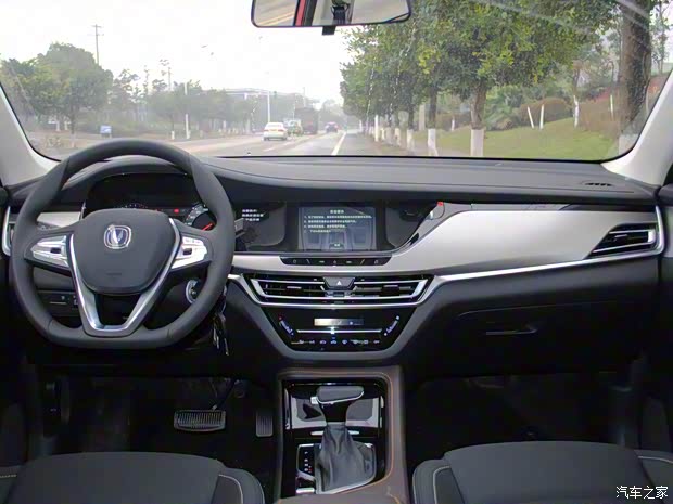 长安汽车 长安CS35 PLUS 2018款 1.6L 自动悦联版