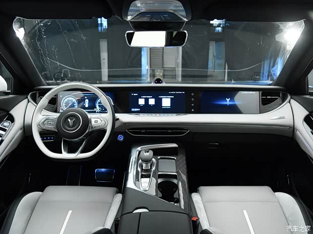 岚图汽车 岚图FREE 2022款 DNA联名 增程版 岚图汽车 岚图FREE 2022款 DNA联名 增程版