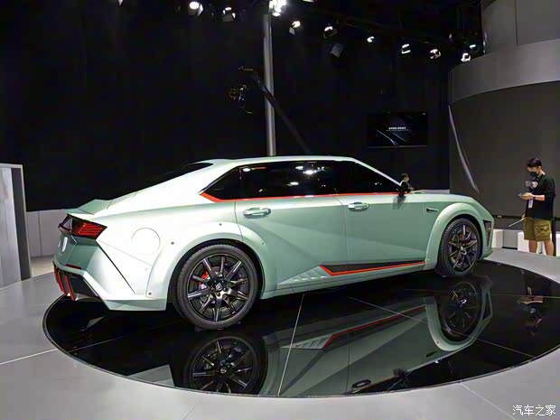 长城汽车 机甲龙 2022款 全球限量版 长城汽车 机甲龙 2022款 全球限量版