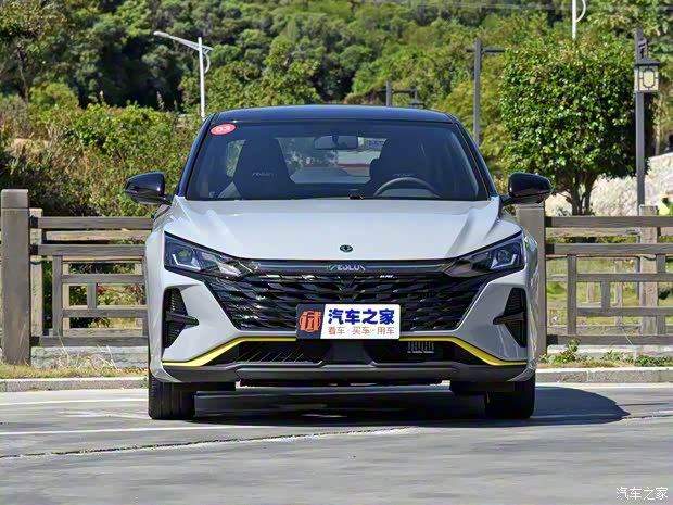 東風(fēng)乘用車 奕炫 2023款 馬赫版 1.5T 自動(dòng)高配版