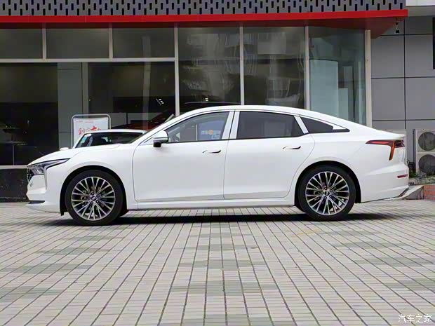 一汽奔腾 奔腾B70 2021款 1.5T 自动顶配版