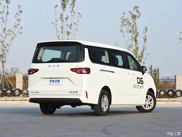 北京汽车制造厂 王牌M7 2022款 1.6L 长轴豪华型 7座 北京汽车制造厂 王牌M7 2022款 1.6L 长轴豪华型 7座