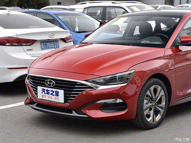 北京现代 菲斯塔 2019款 240TGDi 运动版 国V 北京现代 菲斯塔 2019款 240TGDi 运动版 国V